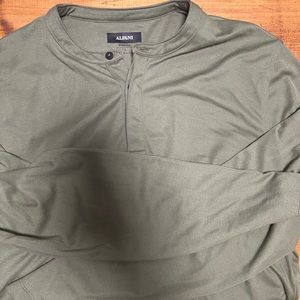Men’s long sleeve